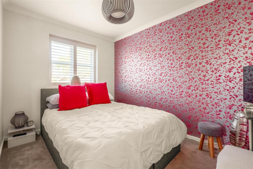 9 Blackthorn Close 12.jpg