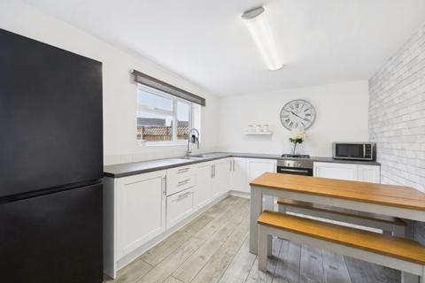 3 bedroom house to rent, Carter Road, Cheltenham, GL51