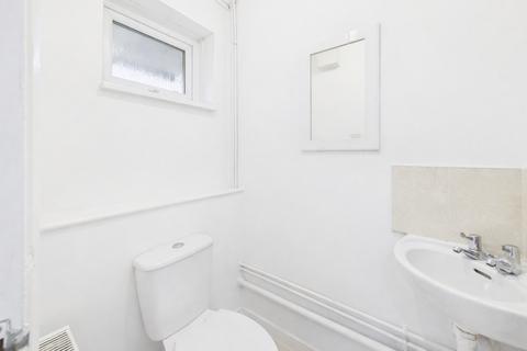 3 bedroom house to rent, Carter Road, Cheltenham, GL51