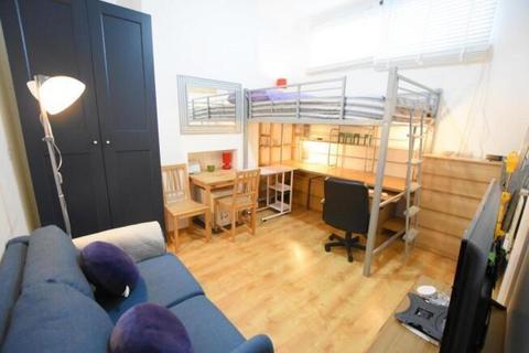 Maisonette to rent, Lichfield Grove,  Finchley,  N3