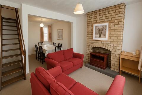 4 bedroom end of terrace house for sale, Madras Road, Cambridge CB1
