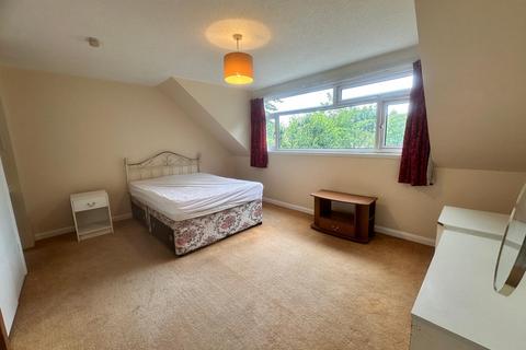 undefined, Westfield Park, Hatch End HA5