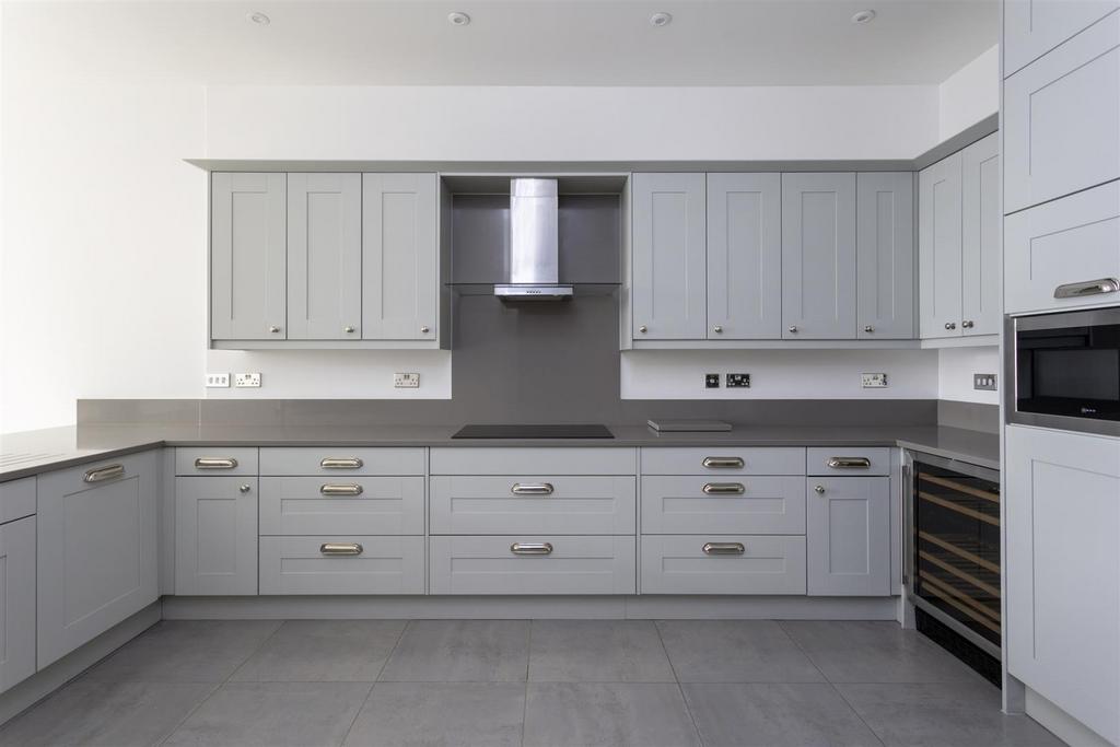 509 The Residence  9.jpg