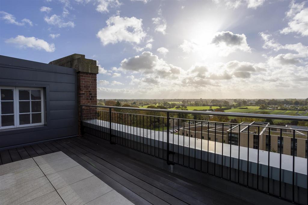 509 The Residence  14.jpg