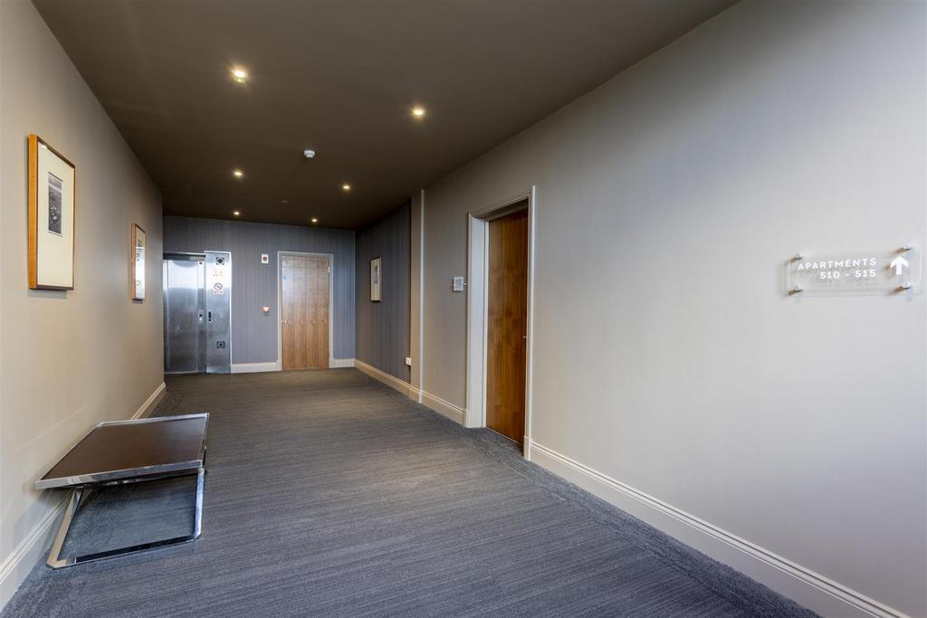 509 The Residence  34.jpg