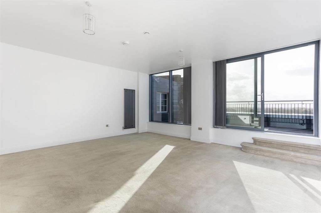 509 The Residence  5.jpg