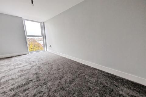 1 bedroom flat to rent, Canal Walk, Southampton SO14