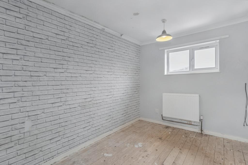 20251120144805 13 Bedroom 2 O95 L5...
