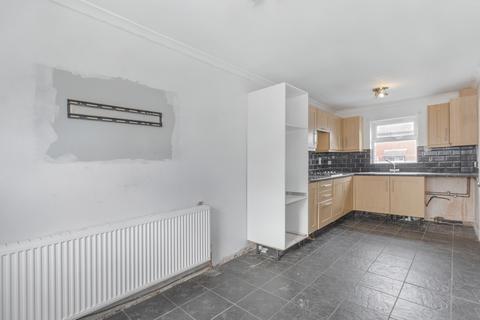 3 bedroom end of terrace house for sale, 48 Caversham Road, Leicester, Leicestershire LE2 9ND