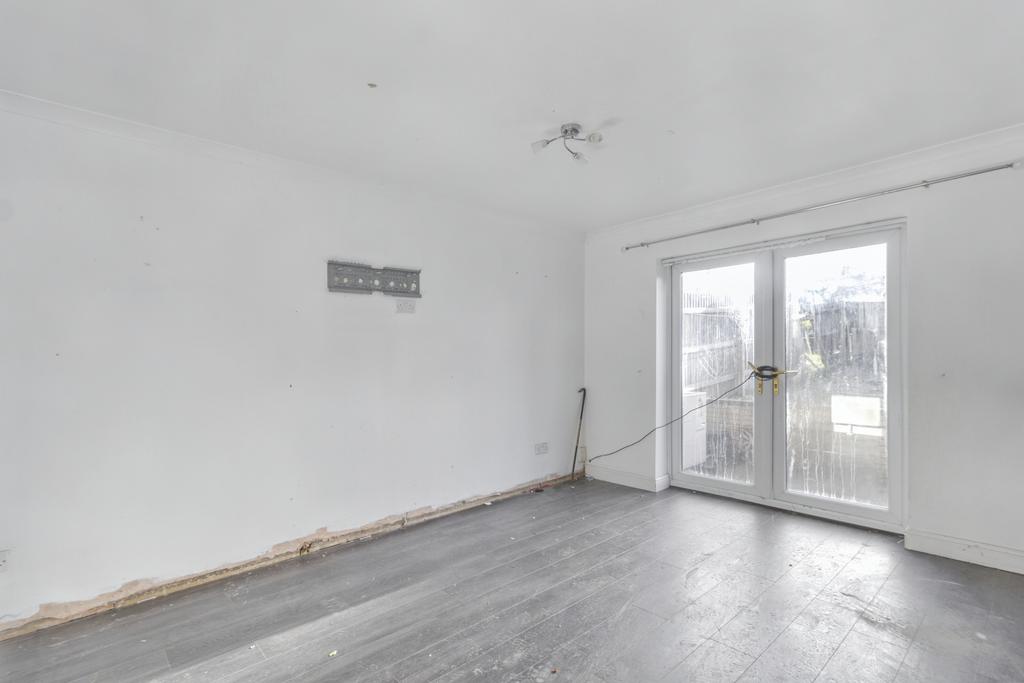 20251120144804 06 Living Room Yvp Ui...