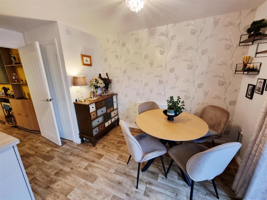 Dining area.jpg