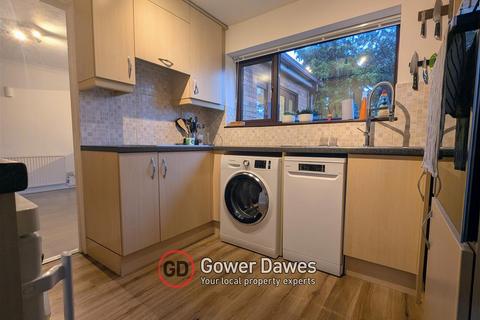 undefined, Barry Close, Orsett Heath