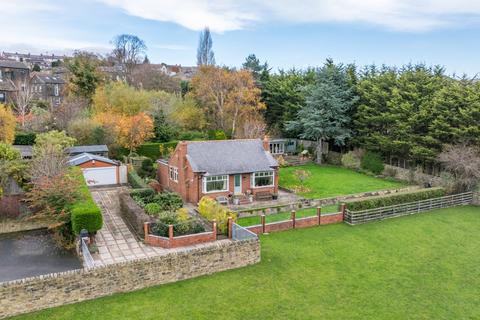 undefined, Low Green, Rawdon, Leeds, West Yorkshire, LS19