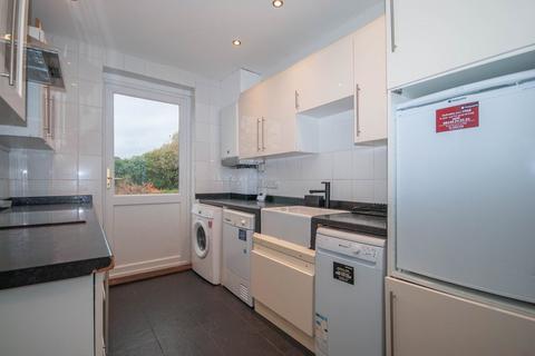 2 bedroom apartment to rent, Caldecott Street, Rugby, CV21