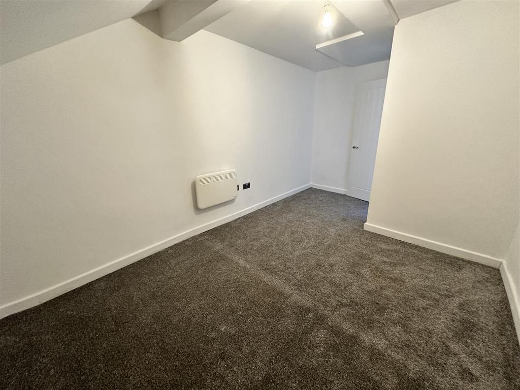Study / Bedroom 3