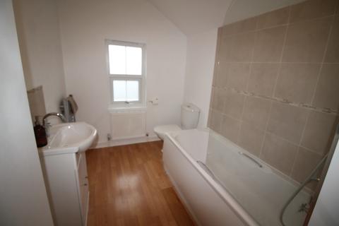 2 bedroom terraced house to rent, Colchester CO1