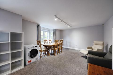 2 bedroom flat for sale, Middlewood Close, Solihull