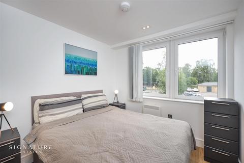 undefined, Pinnacle House, Kings Langley