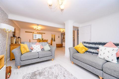 3 bedroom semi-detached house for sale, Ryder Close, Bovingdon, Hemel Hempstead