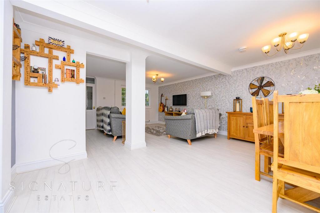 Lounge/Diner