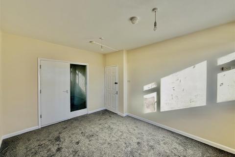 2 bedroom apartment to rent, Parkfield Parade, Feltham TW13
