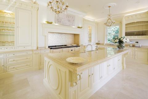 3 bedroom detached house for sale, St Martin
