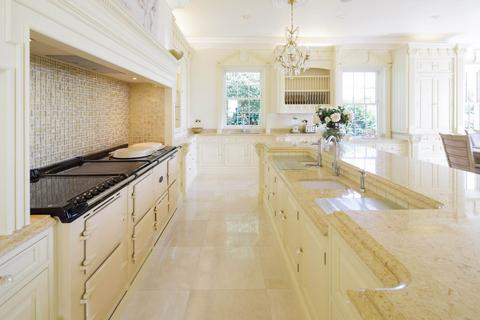 3 bedroom detached house for sale, St Martin