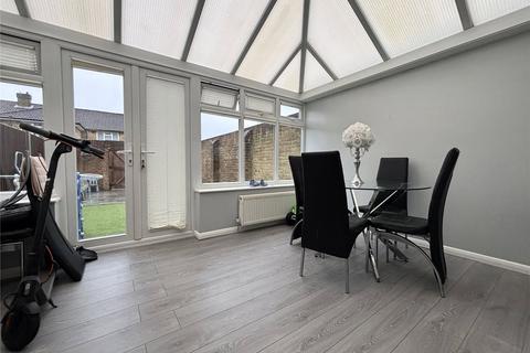 2 bedroom end of terrace house for sale, Gentian Close, Chatham, Kent, ME5