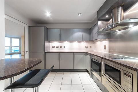 2 bedroom apartment to rent, Drake House, London SW8