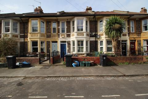 3 bedroom terraced house to rent, Sandford Road, Bristol BS8