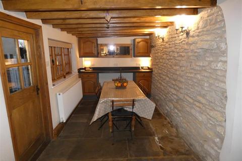 undefined, Main Street, Hotham, York