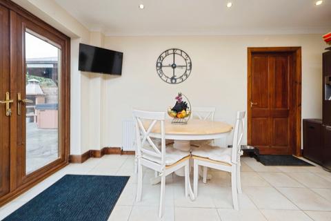 5 bedroom detached house for sale, Doncaster DN6