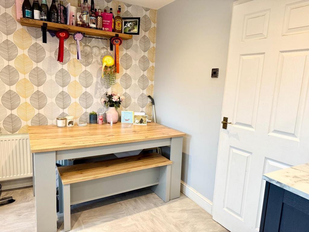 Diner/Kitchen