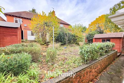 4 bedroom detached house for sale, Gaiafields Road, Lichfield, WS13