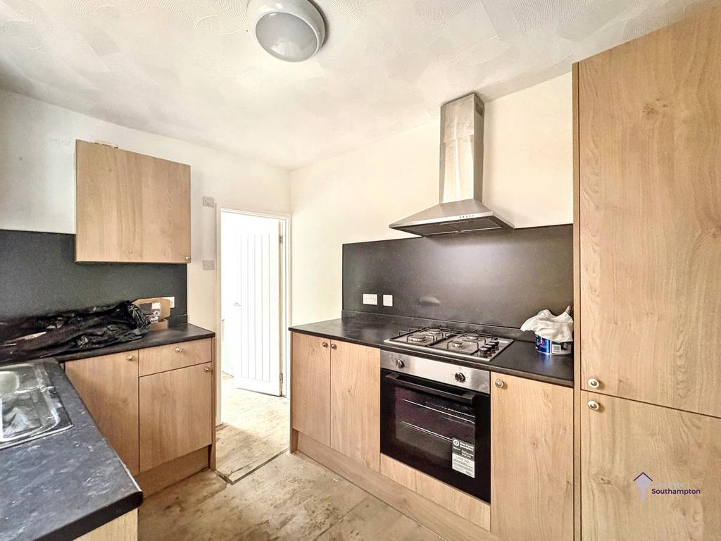 3 Bedroom Terraced for Rent
