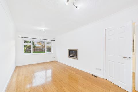 undefined, Hales Close, Cheltenham, Gloucestershire, GL52