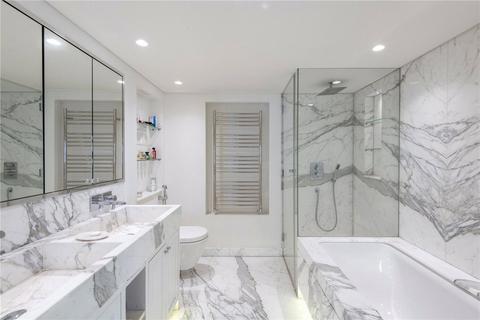 3 bedroom apartment to rent, Cadogan Square, London, SW1X