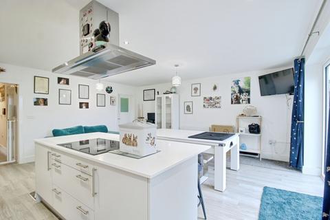 undefined, Thames View, Blunsdon, SN26
