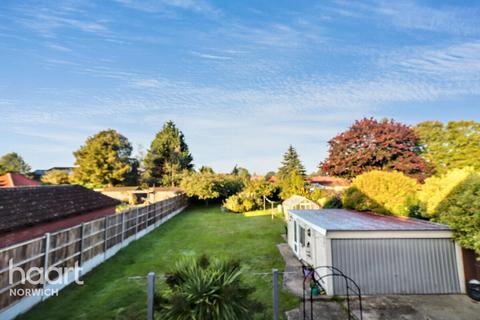 4 bedroom detached bungalow for sale, Cromer Road, Norwich