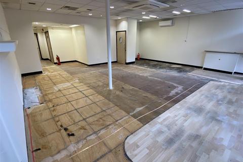 Office to rent, 50-50A Queens Rd Buckhurst Hill IG9 5BY
