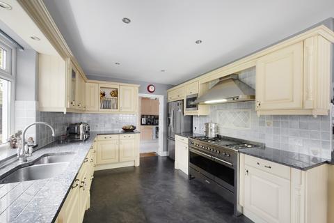 5 bedroom detached house for sale, High Street, St. Neots PE19