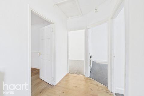 undefined, Pinkwell Avenue, Hayes