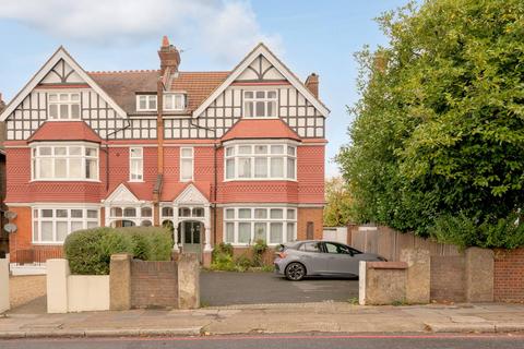 undefined, Tooting Bec Gardens, Streatham, London, SW16