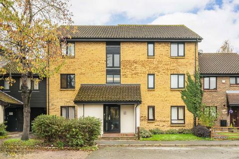 undefined, Tanglewood Way, Feltham TW13
