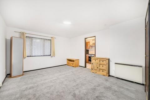 undefined, Tanglewood Way, Feltham TW13