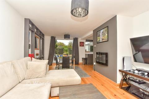 3 bedroom terraced house for sale, Queensway, Sheerness, Kent