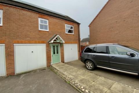 2 bedroom coach house to rent, Madison Close, Coventry, CV4