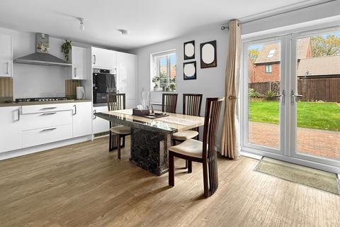 4 bedroom detached house for sale, Lavendar Close, Telford TF3