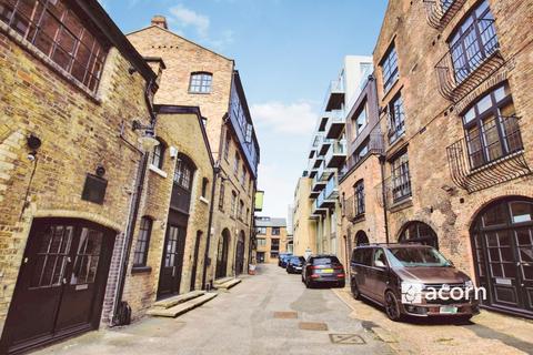 undefined, Tower Bridge Road London Bridge SE1