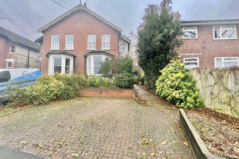 undefined, Crescent Road, Brentwood CM14